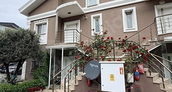 ZEKERİYAKÖY 4+ 1 ÇATI DUBLEX SULTANKORU SİTESİ